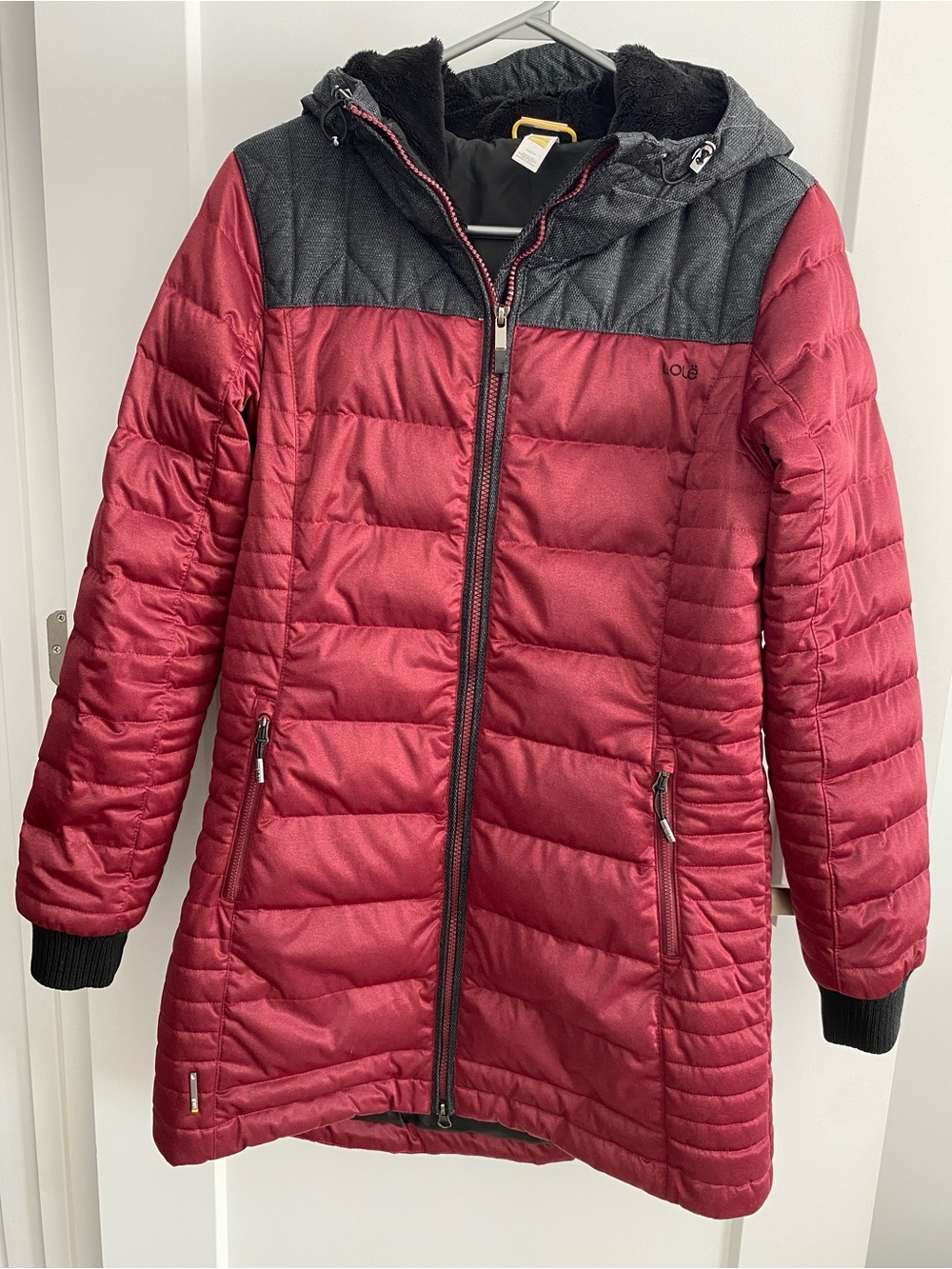 Lolë Women's Insulated Puffer Winter Coat Duck Down and Feathers Insulation